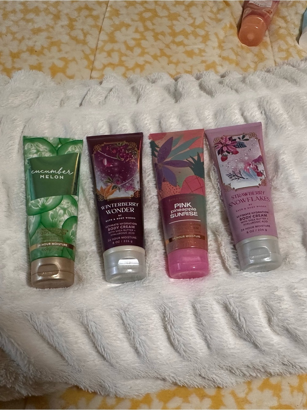 Bath & Body Works Pink Pineapple Sunrise Body Cream - Pink